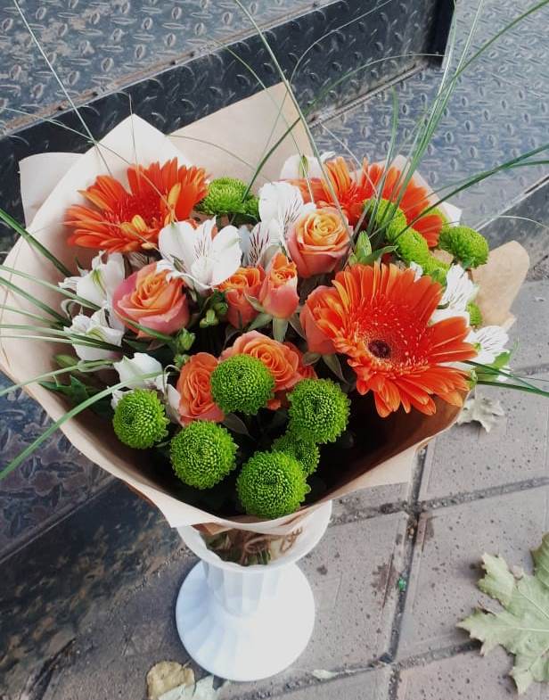 Букет цветов из: Герберы, Хризантемы, Альстромерии и Розы в Сергокале
