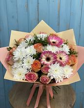 Букет цветов из:  Розы, Герберы и Хризантемы в Сергокале