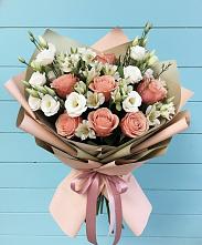 Букет цветов из:  Розы, Альстромерии и Лизиантусы в Сергокале