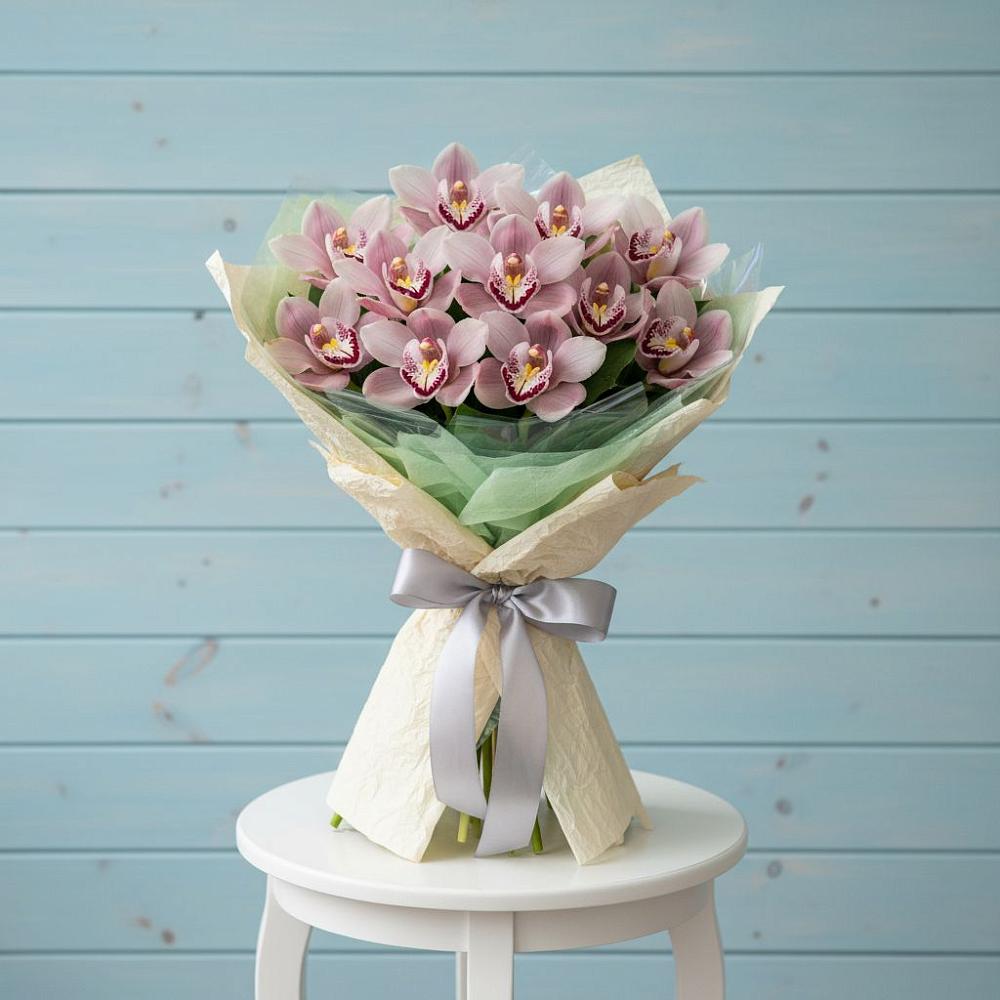 Букет цветов из: Орхидеи и Розы в Сергокале