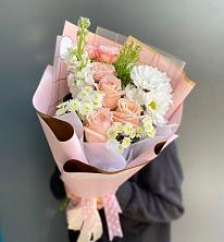 Букет цветов из:  Хризантемы и Розы в Сергокале