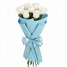 Букет 7 белых роз Проуд в Сергокале