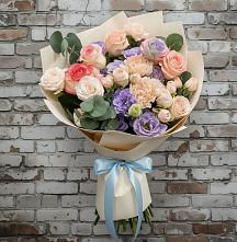 Букет цветов из:  Розы, Лизиантусы и Гвоздики #REPLACE_PRED# Сергокале