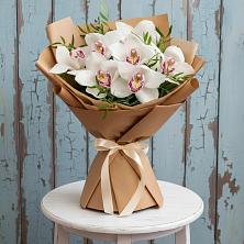 Букет цветов из:  Орхидеи и Розы в Сергокале