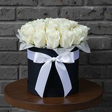 Цветочная композиция из Розы в шляпной коробке в Сергокале