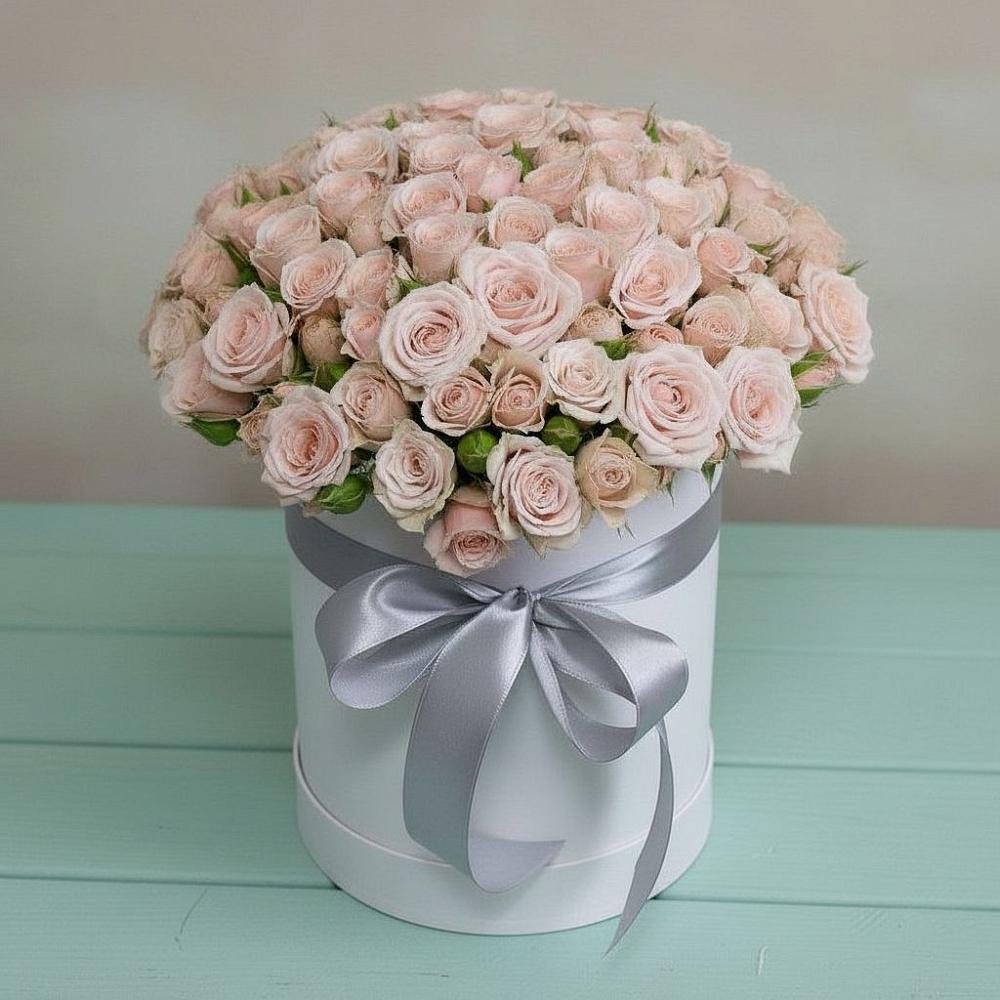 Цветочная композиция из Розы в шляпной коробке в Сергокале